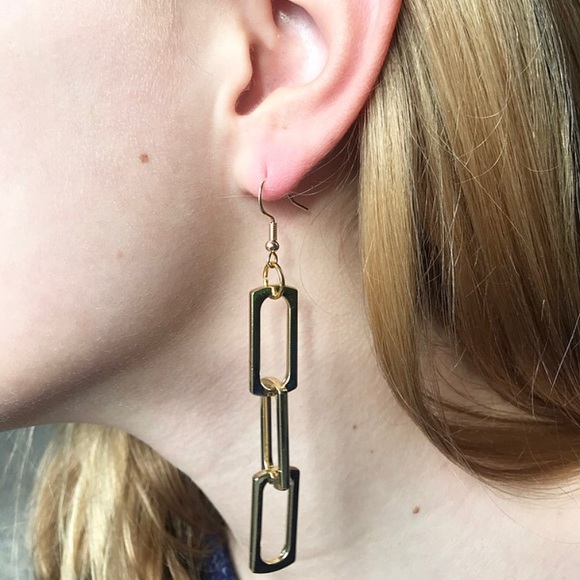 Jewelry - Picture 2 of 4